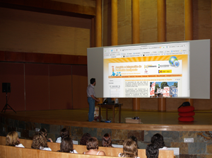 Técnicos de las Universidades Populares se especializan en inmigración