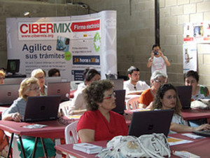 Cibermix llega este viernes a Guadalupe para acercar a los ciudadanos las nuevas tecnologías