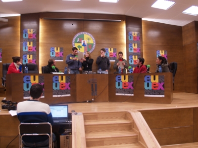 Estudiantes de Badajoz han debatido sobre temas europeos