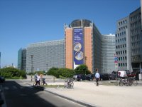 La Comisión inicia una nueva estrategia para relanzar el empleo