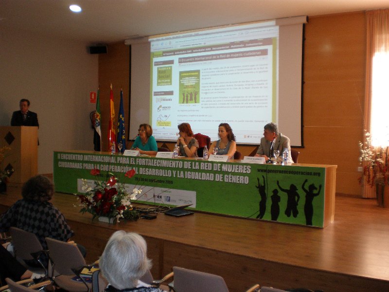 Extremadura, Uruguay, Paraguay y Bolivia intercambian experiencias en el II Encuentro de Mujeres Ciudadanas de Cáceres Debatirán sobre violencia de género, explotación social, o políticas de igualdad, entre otros asuntos