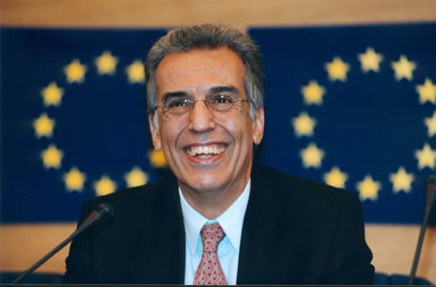 El Defensor del Pueblo Europeo critica la política lingüística restrictiva de la Comisión en materia de consultas públicas