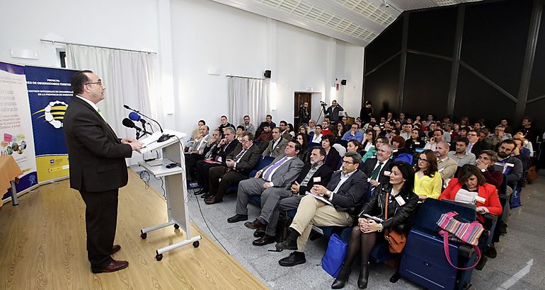 Valentín Cortés destaca a la Diputación de Badajoz como «ejemplo» de una institución del «siglo XXI»