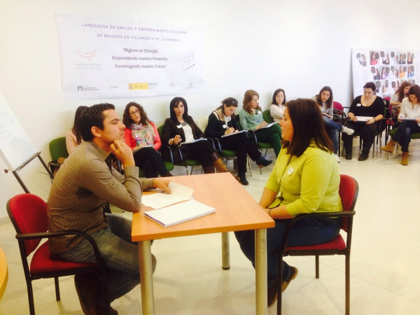 Un día de trabajo en la Lanzadera de Villanueva de la Serena