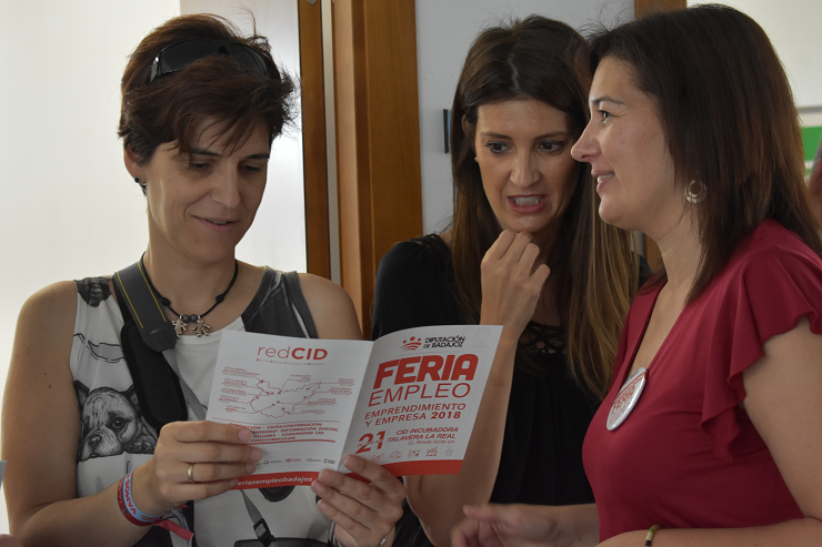 La Gestión del talento y el desarrollo de competencias han sido los ejes de la Feria de Empleo, Emprendimiento y Empresa de Talavera la Real.