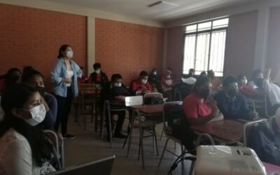 Talleres de liderazgo y autoestima en la Unidad Educativa Vikinga Boliviana